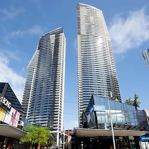 4* Апарт-отель Mantra Circle On Cavill